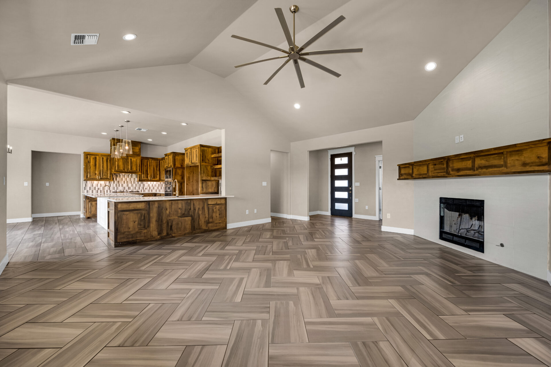 1735 NE 41st St_Interior (3 of 36) 1735 NE 41st Lawton, OK