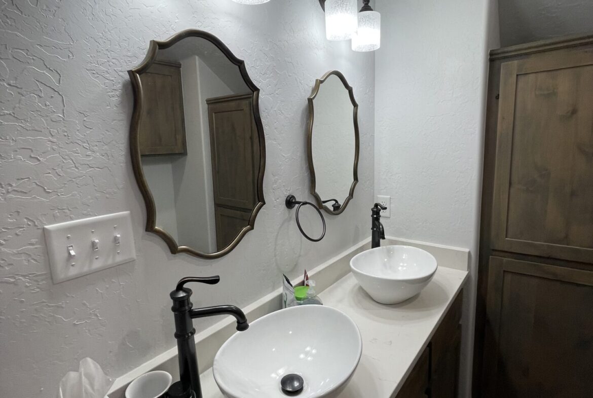1170