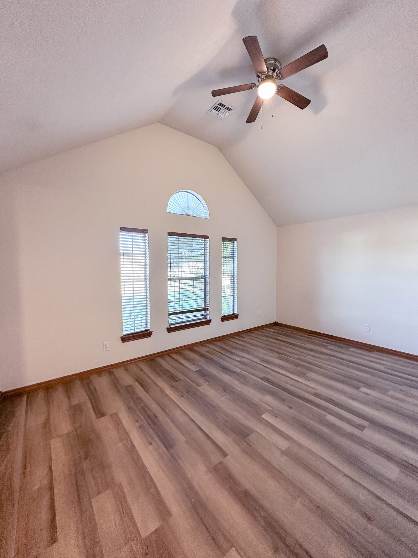 8 SW Riverbend, Lawton OK
