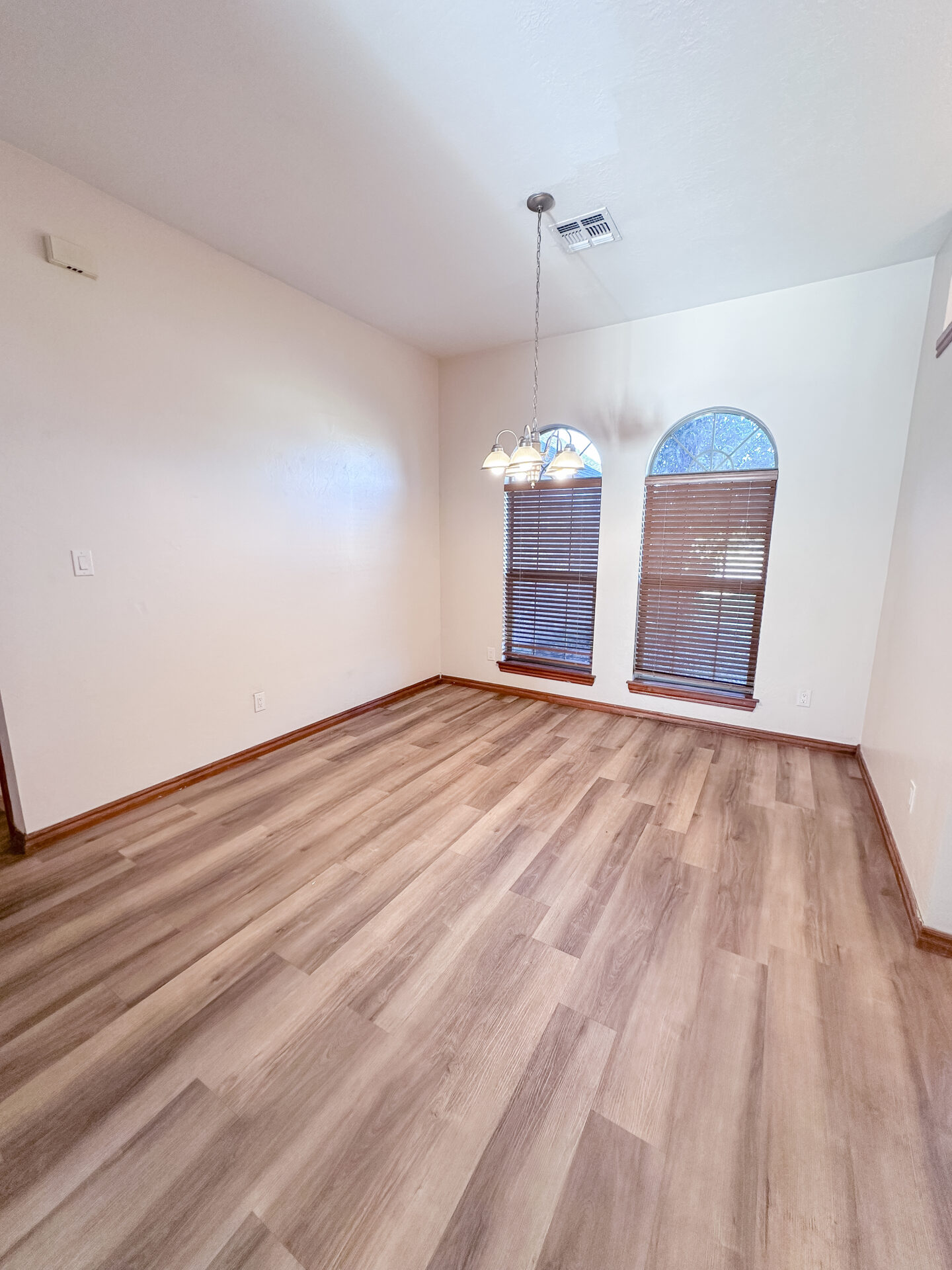 8 SW Riverbend, Lawton OK