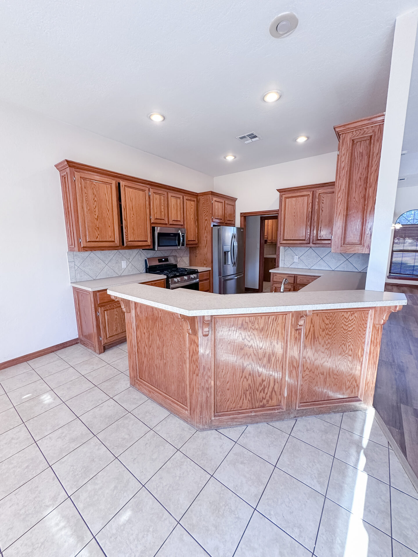 8 SW Riverbend, Lawton OK