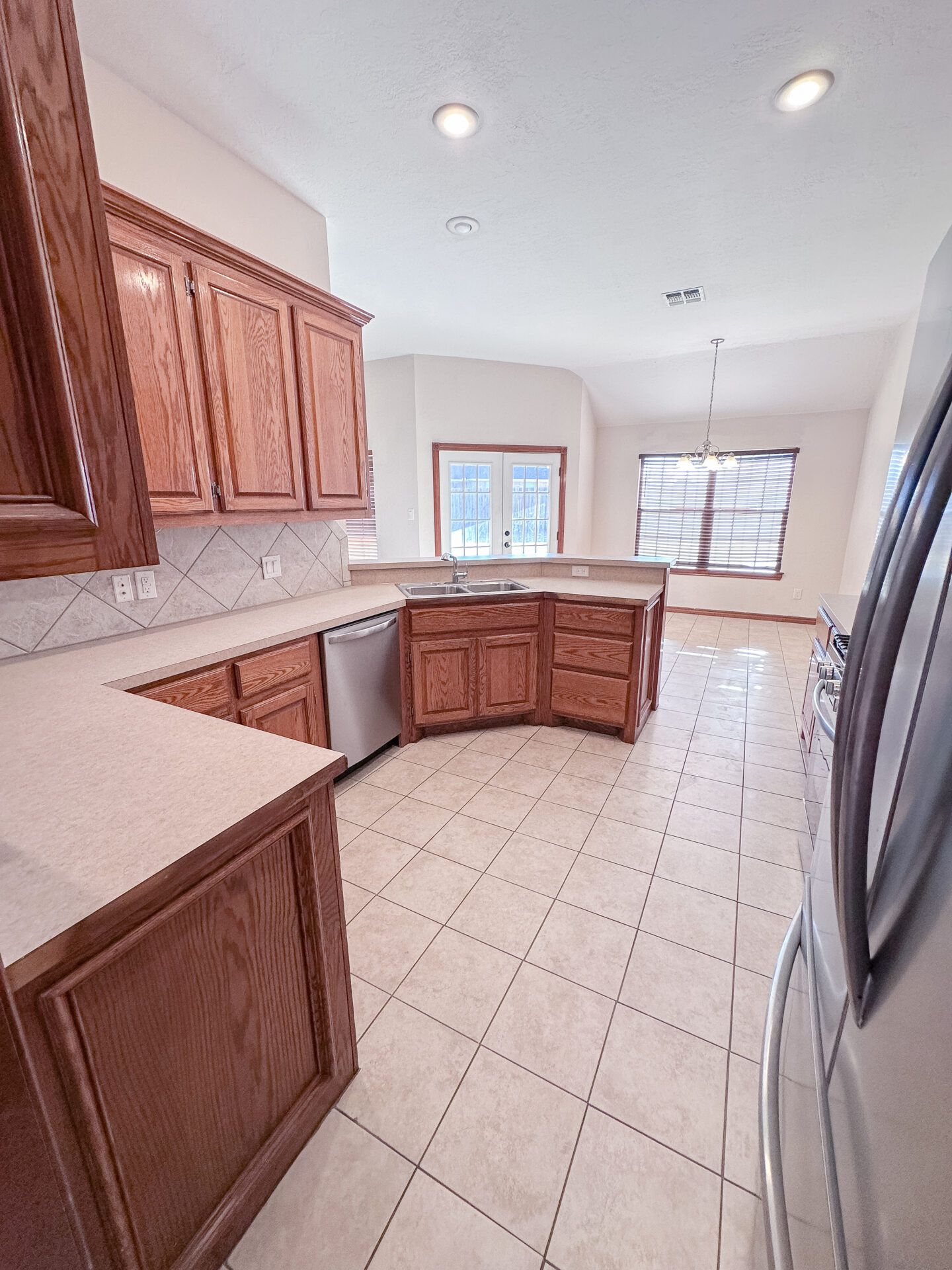 8 SW Riverbend, Lawton OK